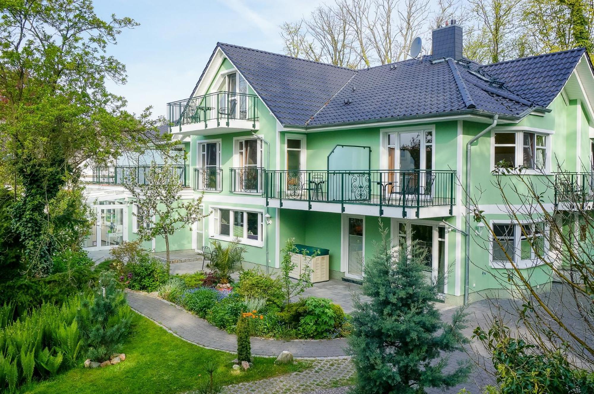 Hotel Garni Inselparadies Цингст Екстериор снимка