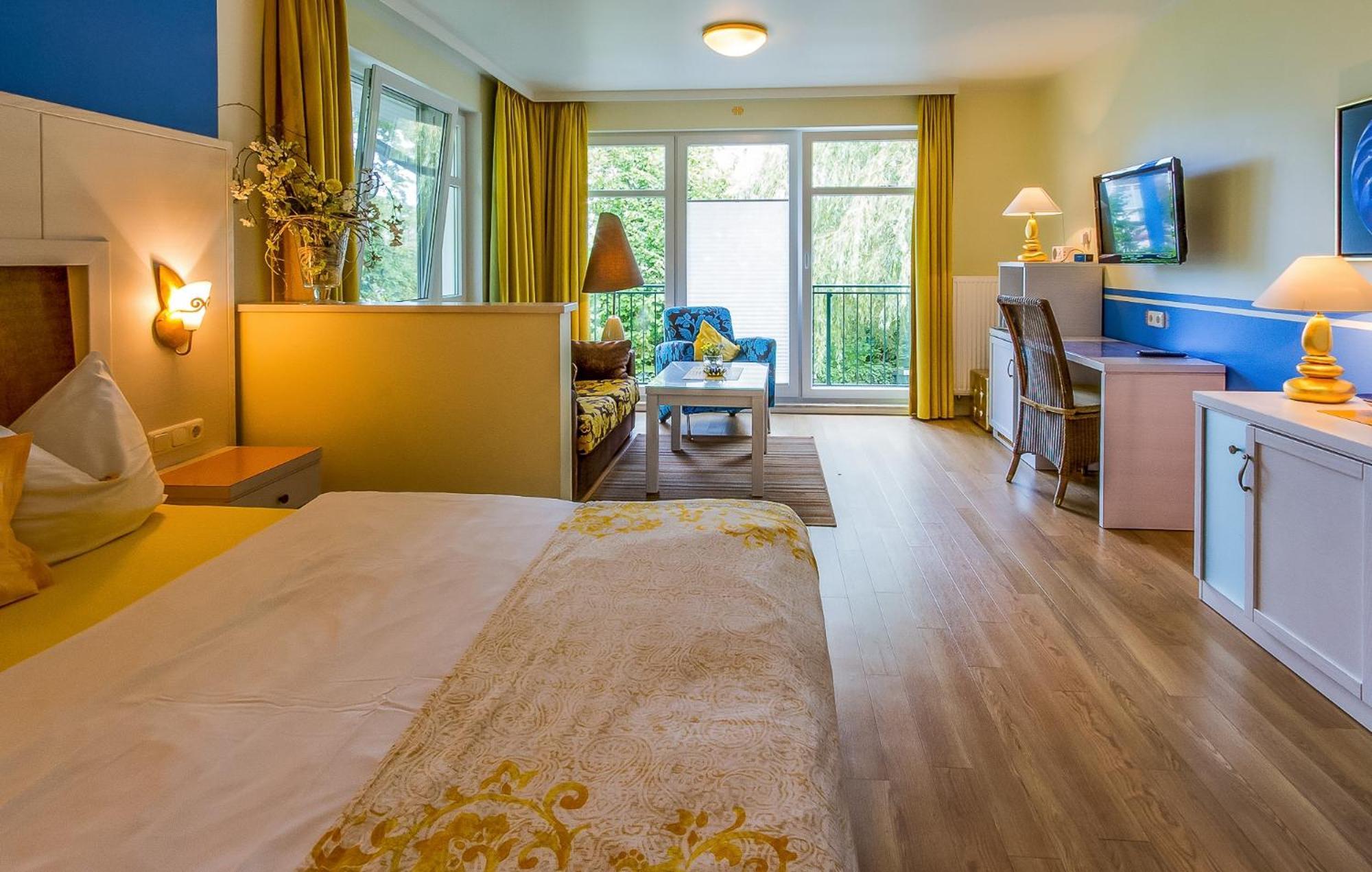Hotel Garni Inselparadies Цингст Екстериор снимка